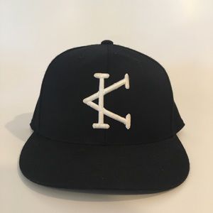 Caffeine & Kilos Fitted hat